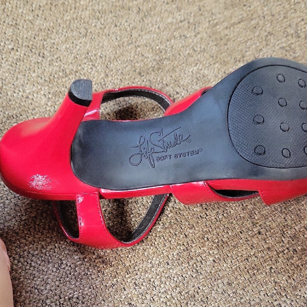 Life Stride Glossy Red Open-Toe Heels - Picture 4 of 7